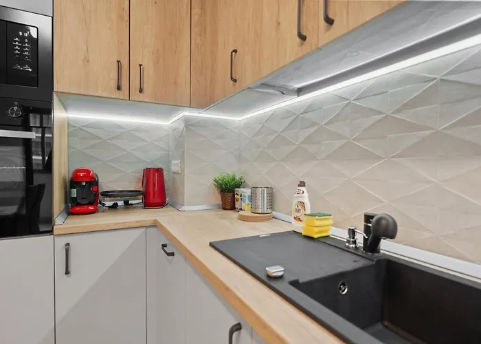 Appartement Stylish Gold Accents *