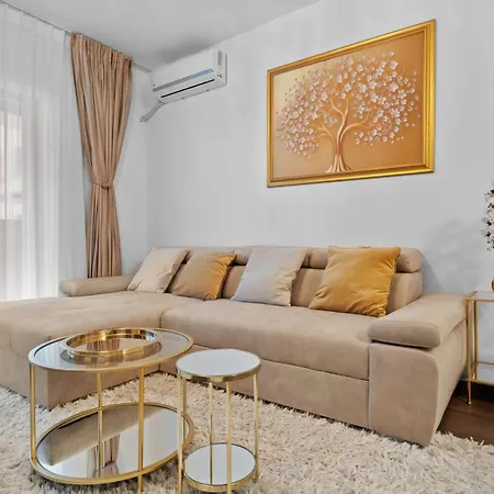 Stylish Gold Accents Apartment *