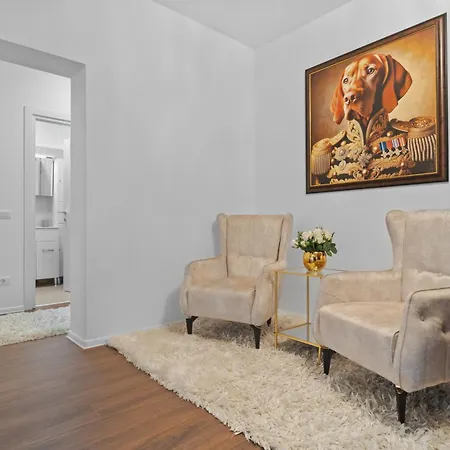 Apartment Stylish Gold Accents Bucharest