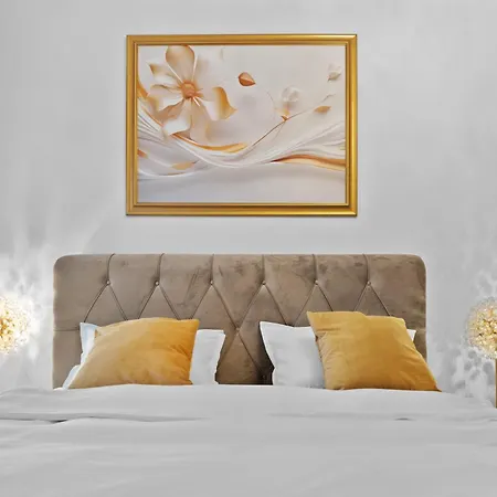 Apartment Stylish Gold Accents Bucharest
