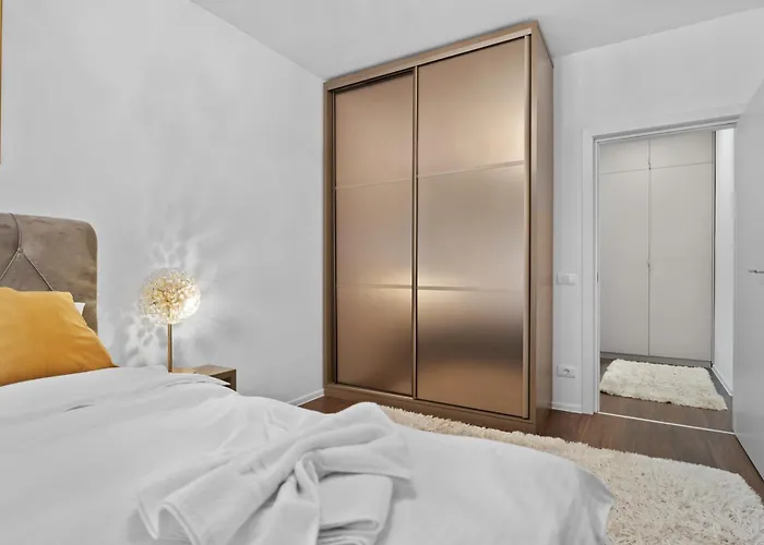 Stylish Gold Accents * Bucarest