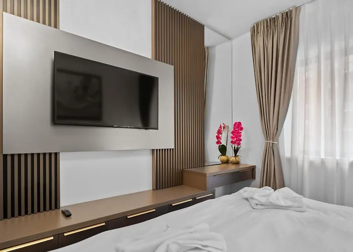 Stylish Gold Accents Apartament