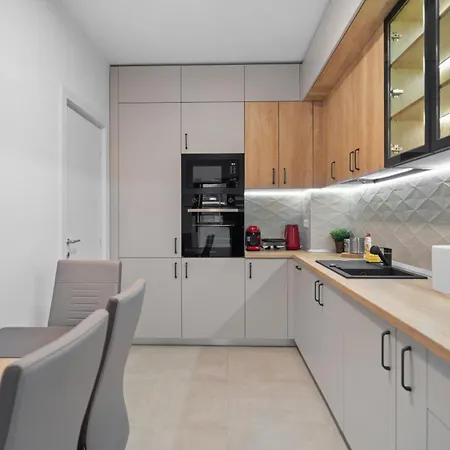 Apartamento Stylish Gold Accents